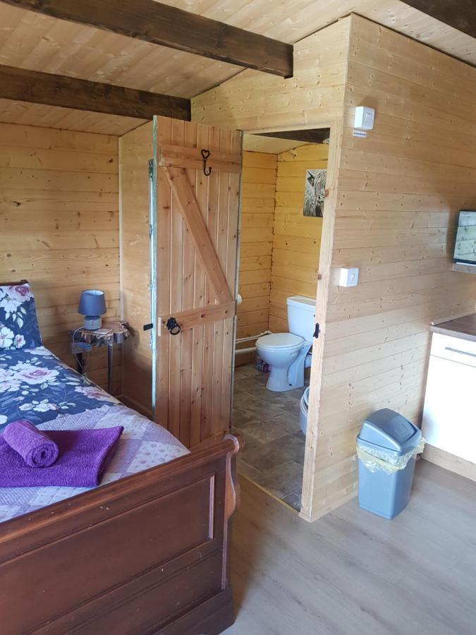 Country Bumpkin - Romantic Couples Stay In Oakhill Cabin ภายนอก รูปภาพ